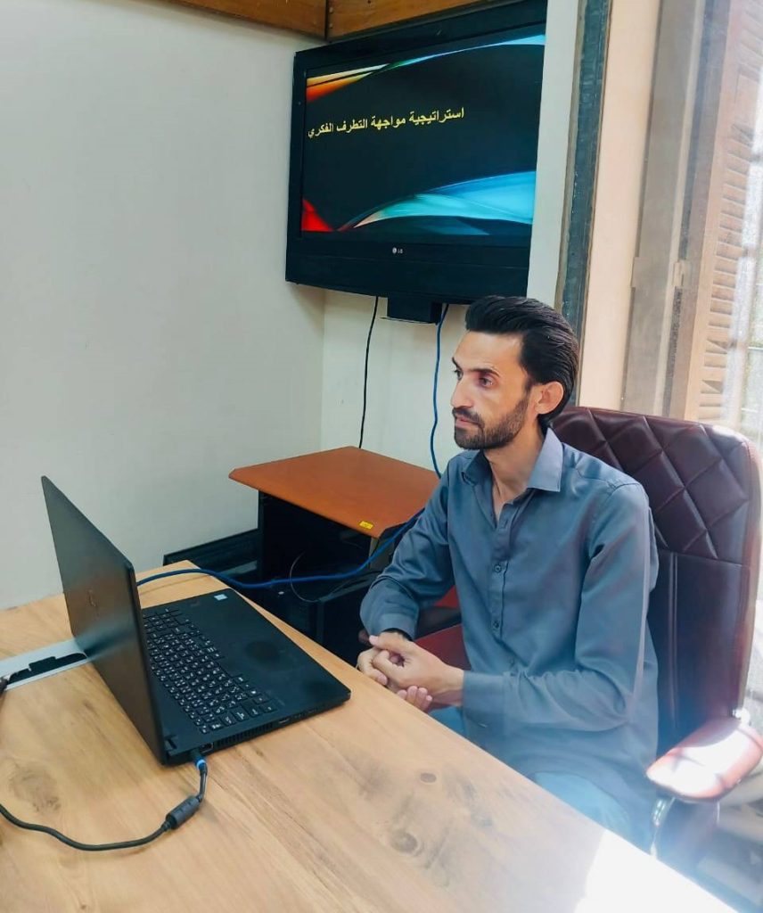 photo_5449425510296845243_y